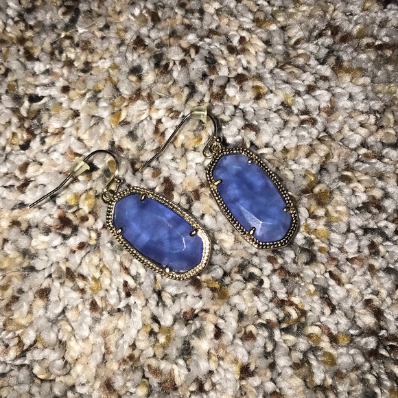Kendra Scott Jewelry - Perfect condition kendra scott earrings